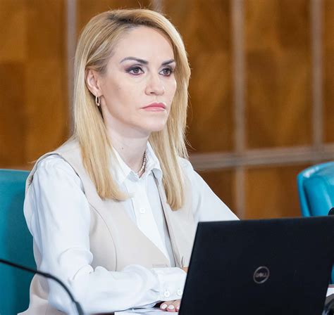 gabriela firea a demisionat